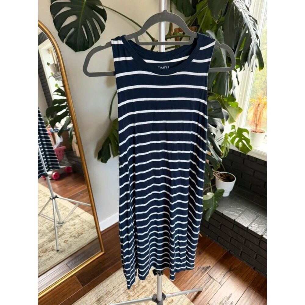 Time and tru dress m